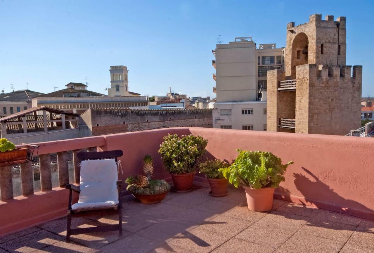 Attico In Centro Con Vista Della Torre - Cozy Penthouse Facing To The Tower Apartment Oristano Exterior photo