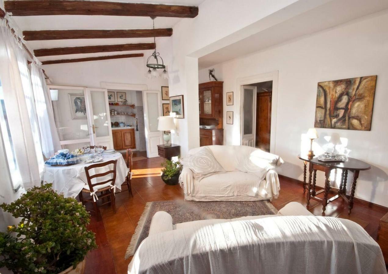 Attico In Centro Con Vista Della Torre - Cozy Penthouse Facing To The Tower Apartment Oristano Exterior photo
